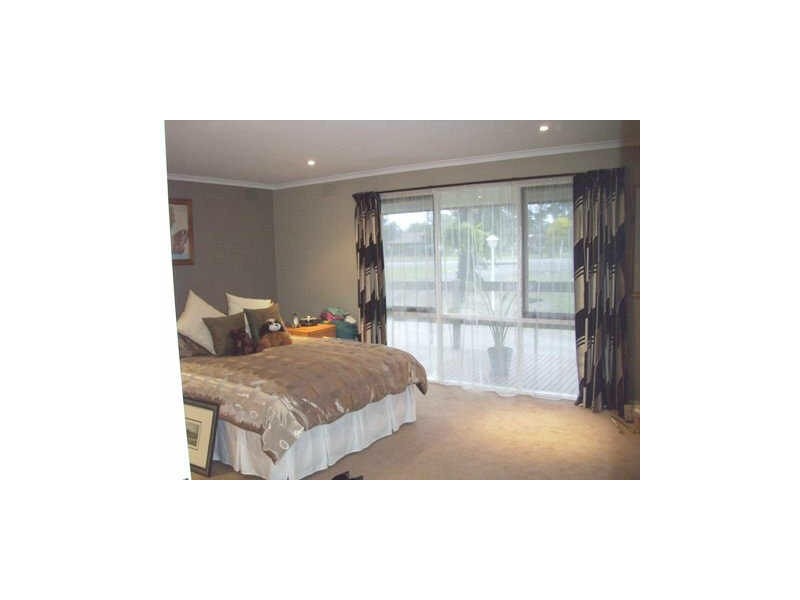 105 Reservoir Road, Yan Yean VIC 3755