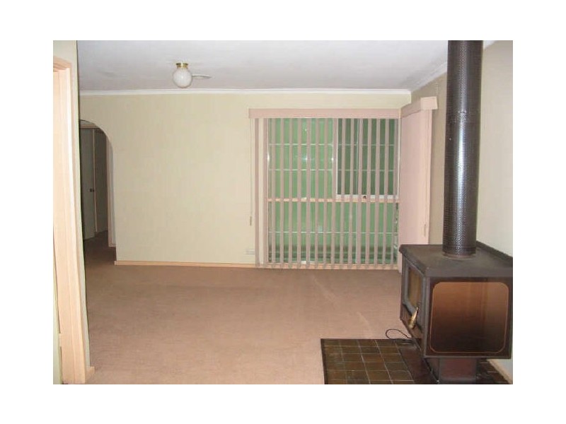 12 Macmeikan Street, Whittlesea VIC 3757