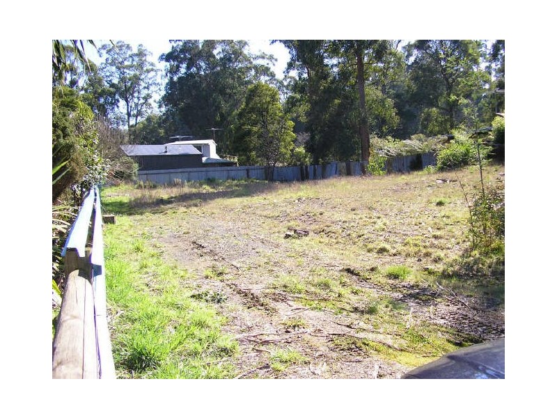 13 Robertson Road, Kinglake VIC 3763
