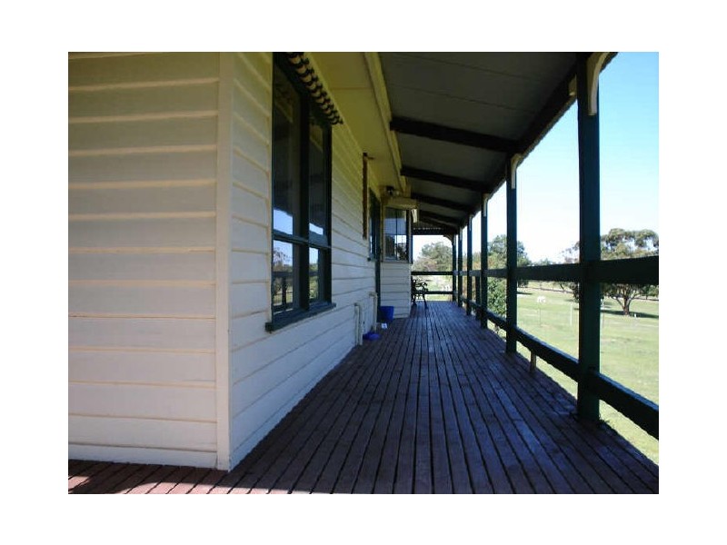 425 Sixth Avenue, Eden Park VIC 3757