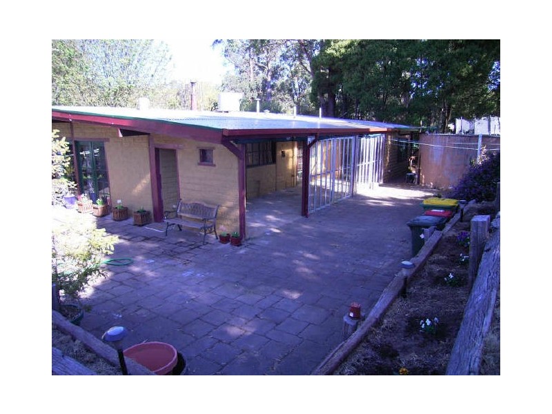 17 Keith  Street, Kinglake VIC 3763