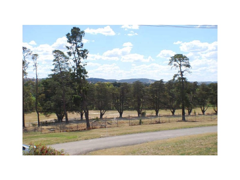 8 Little River Street, Whittlesea VIC 3757