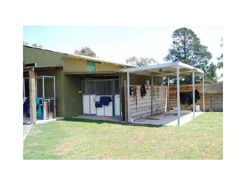 120 Cades Road, Yan Yean VIC 3755