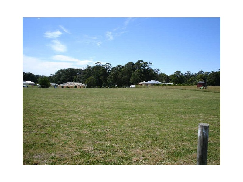 84 Thomson Lane, Kinglake VIC 3763