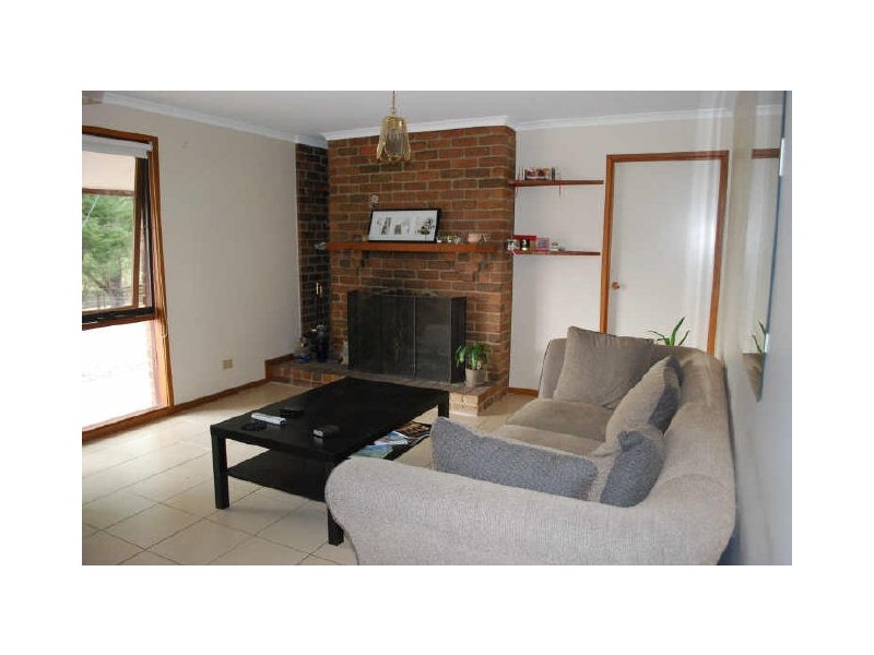 35 Third Avenue, Eden Park VIC 3757