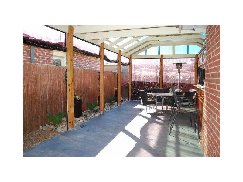 60 Oakbank Boulevard, Whittlesea VIC 3757