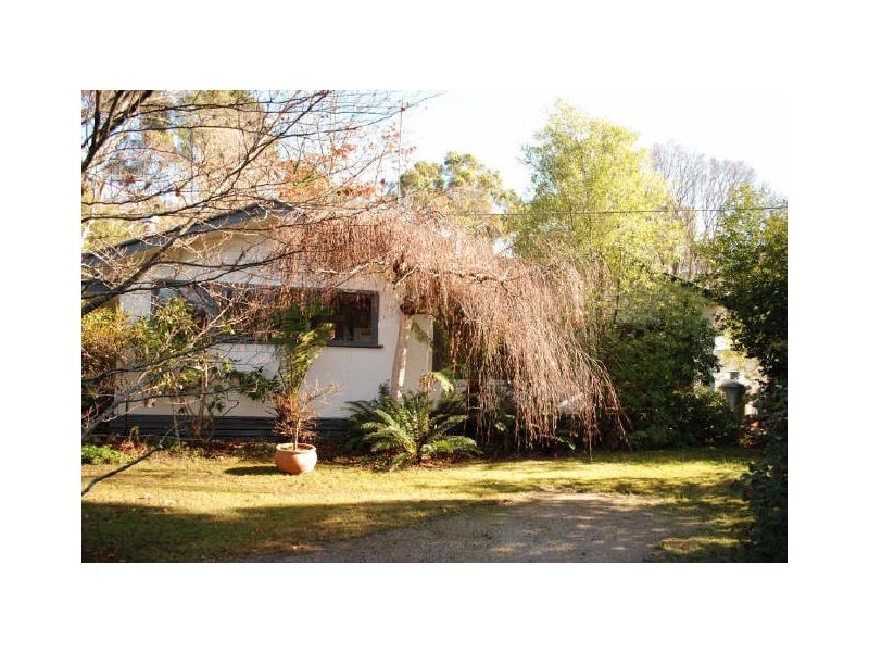 35 Riverside Crescent, Flowerdale VIC 3717