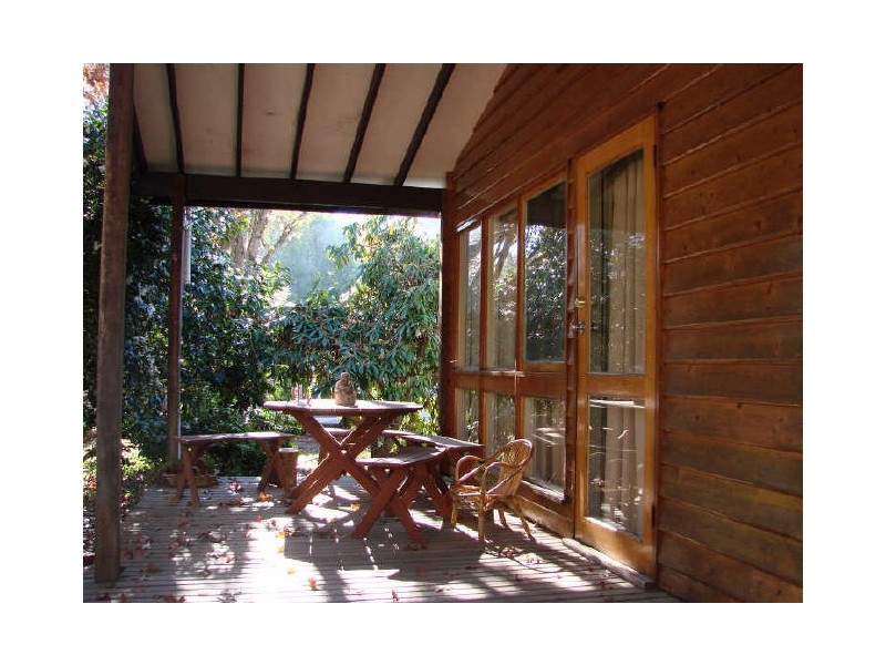 35 Riverside Crescent, Flowerdale VIC 3717