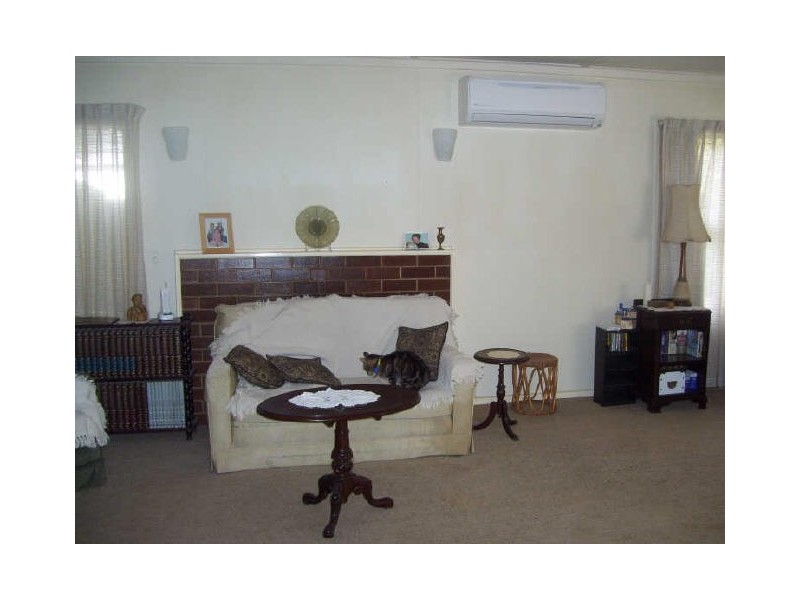 35 Riverside Crescent, Flowerdale VIC 3717