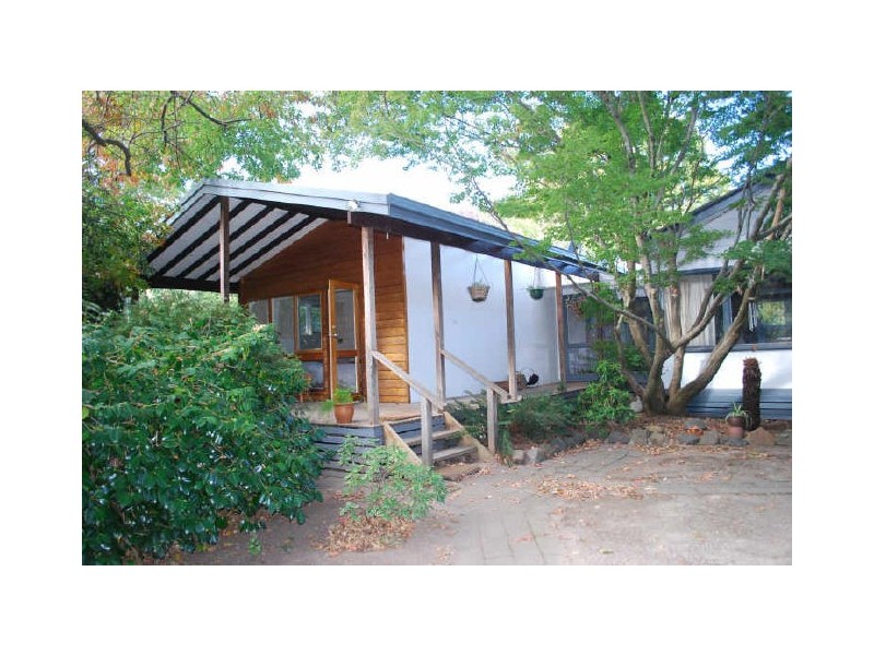 35 Riverside Crescent, Flowerdale VIC 3717