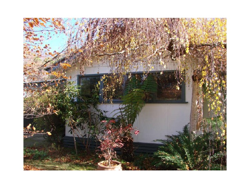 35 Riverside Crescent, Flowerdale VIC 3717