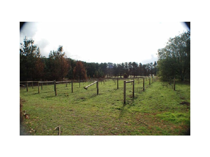 1038 Whittlesea Kinglake Road, Kinglake West VIC 3757