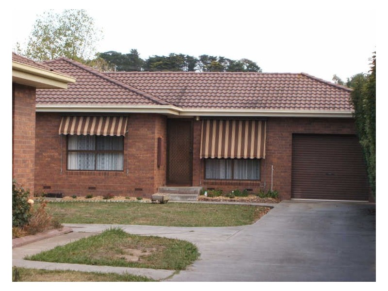 2/31 Macmeikan Street, Whittlesea VIC 3757