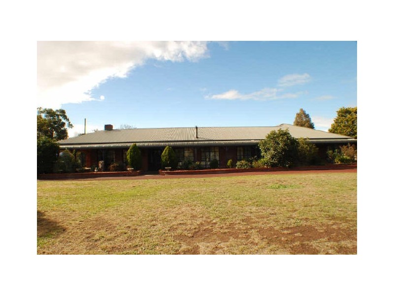 290 Eighth Avenue, Eden Park VIC 3757