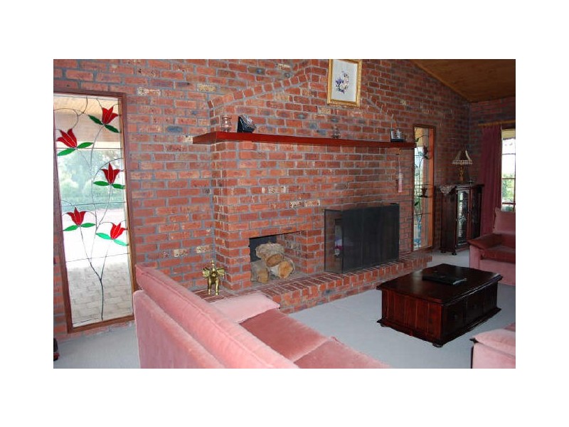 290 Eighth Avenue, Eden Park VIC 3757