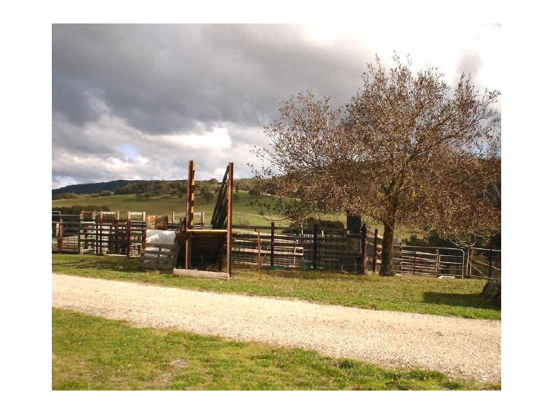 1043 Break O’Day Road, Glenburn VIC 3717