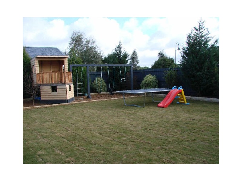 58 Oakbank Blvd, Whittlesea VIC 3757