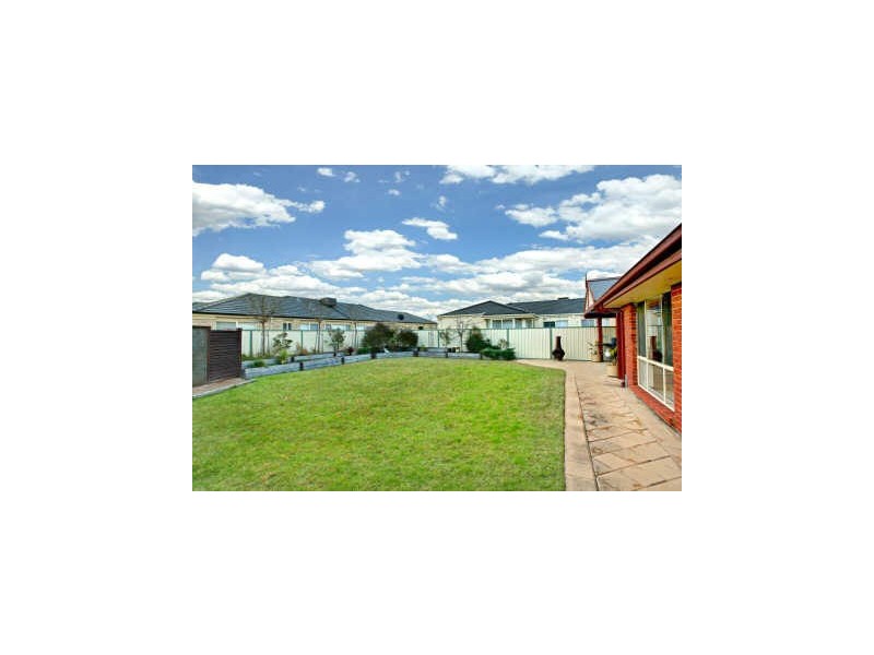 13 Oakbank Boulevard, Whittlesea VIC 3757