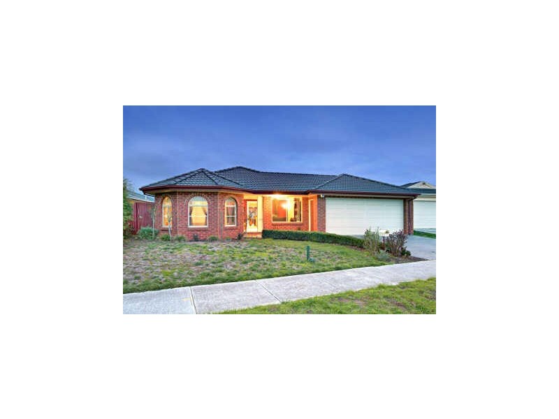 13 Oakbank Boulevard, Whittlesea VIC 3757