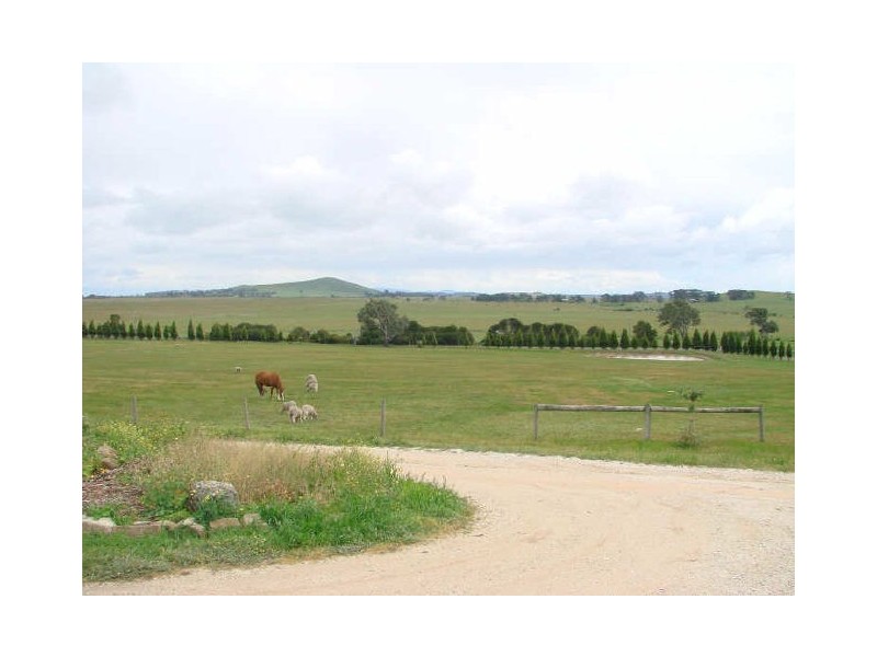 15 Grandview Crescent, Beveridge VIC 3753