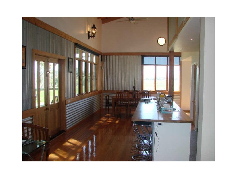 320 Eighth Avenue, Eden Park VIC 3757