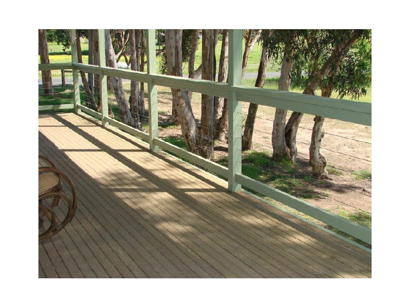 320 Eighth Avenue, Eden Park VIC 3757