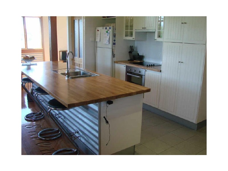 320 Eighth Avenue, Eden Park VIC 3757