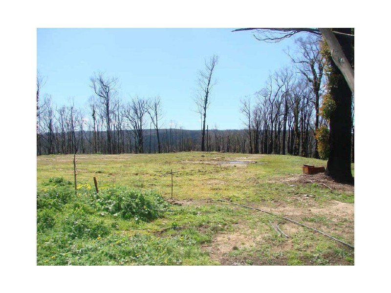 23 Silver Parrot Road, Flowerdale VIC 3717