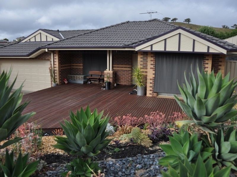 5 Curlew Drive, Whittlesea VIC 3757