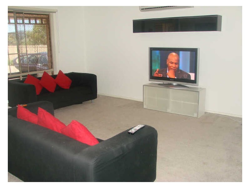 5 Curlew Drive, Whittlesea VIC 3757