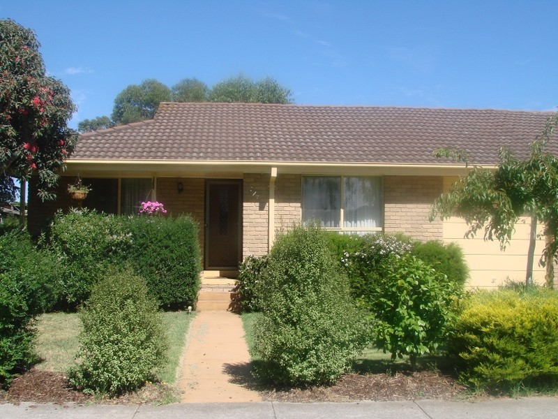 2/7 Forest Street, Whittlesea VIC 3757