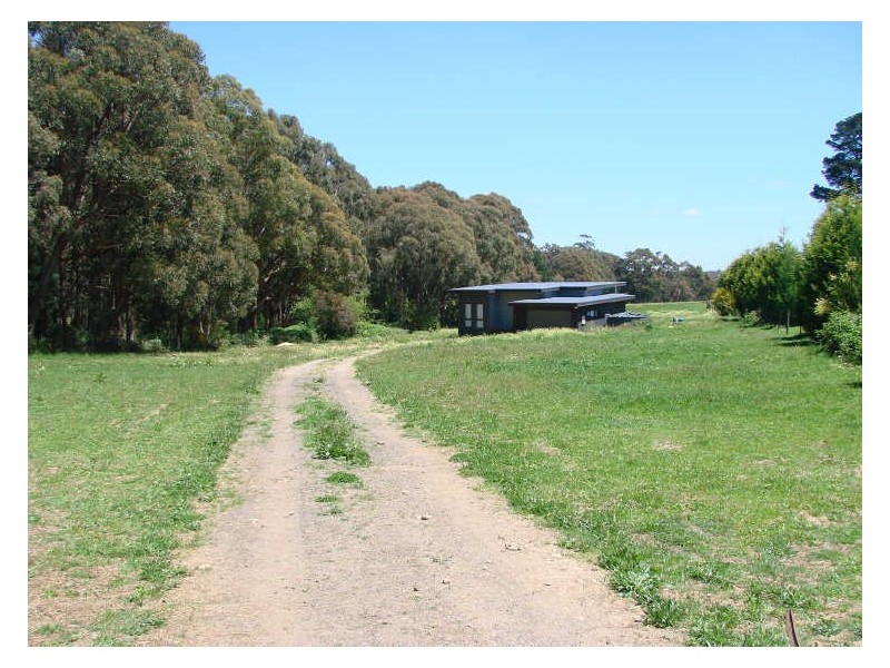 95 Watsons Road, Kinglake West VIC 3757