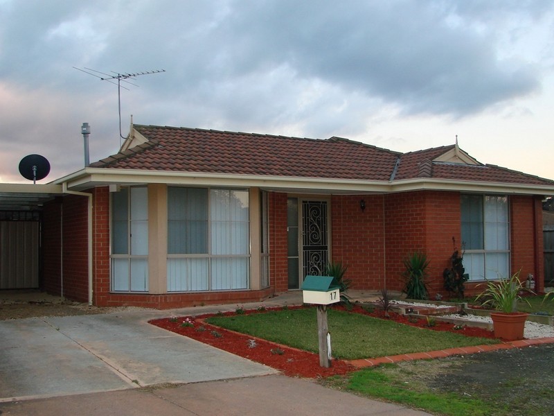 17 Fiona Place, Whittlesea VIC 3757