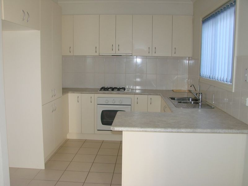 4/9-11 Oak Street, Whittlesea VIC 3757