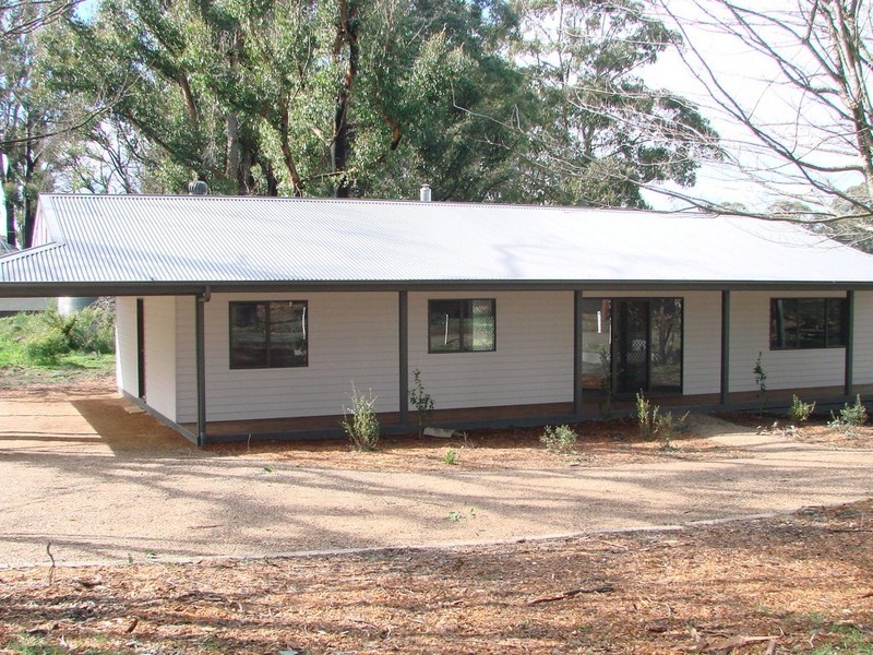 1 Capel Street, Kinglake VIC 3763