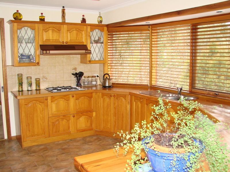 24 Royal Crescent, Kinglake VIC 3763