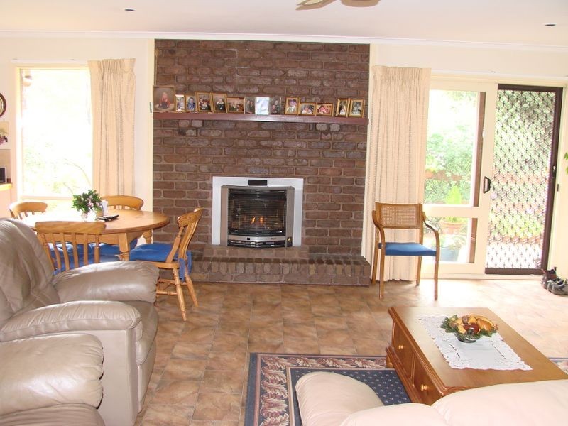 24 Royal Crescent, Kinglake VIC 3763