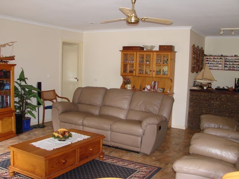 24 Royal Crescent, Kinglake VIC 3763