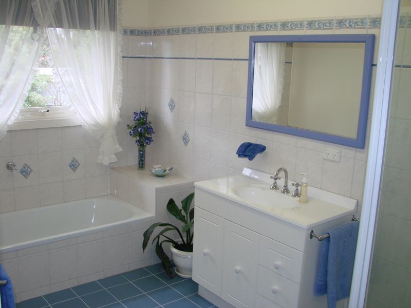 24 Royal Crescent, Kinglake VIC 3763