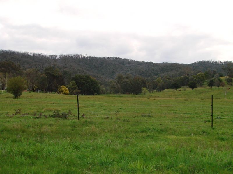 366 Moores Road, Flowerdale VIC 3717