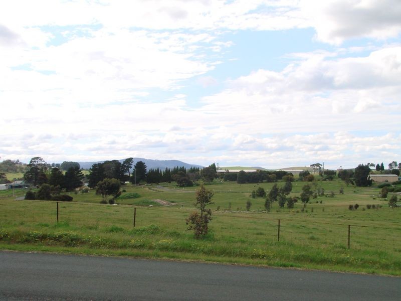 215 Fourth Avenue, Eden Park VIC 3757