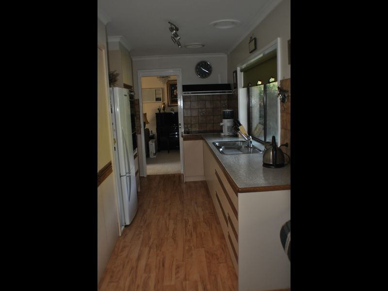 411 Seventh Avenue, Eden Park VIC 3757