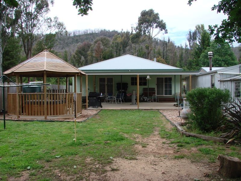 2597 Whittlesea Yea Road, Flowerdale VIC 3717