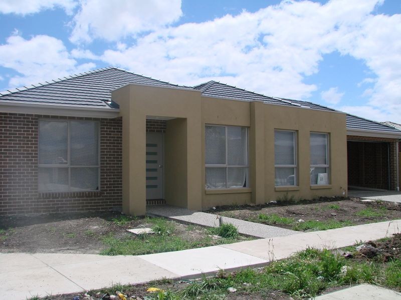 18 Ovens Circuit, Whittlesea VIC 3757