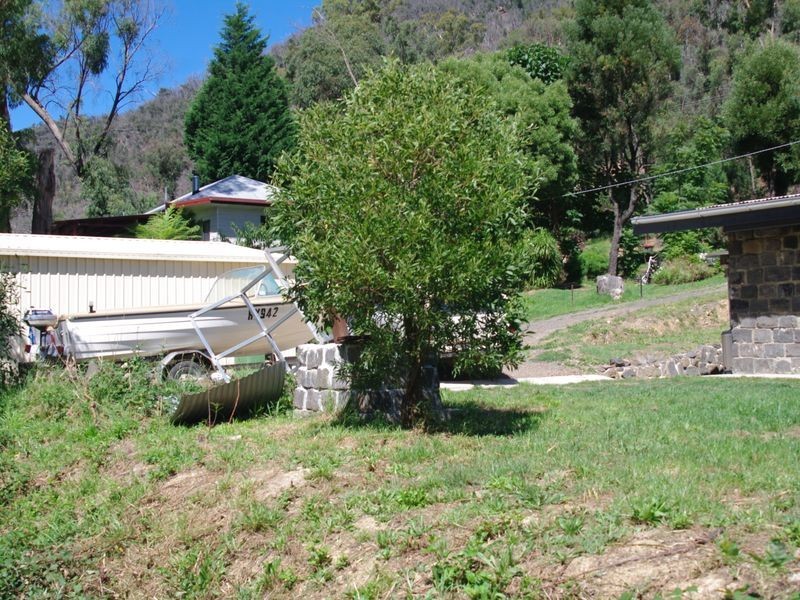 69 Long Gully Road, Flowerdale VIC 3717