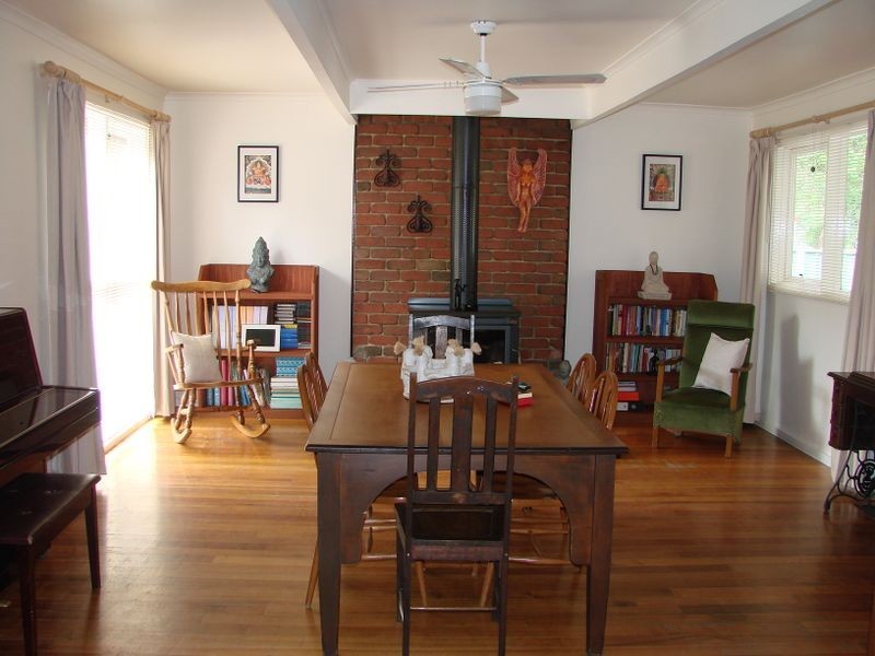 6 Riverside Crescent, Broadford VIC 3658