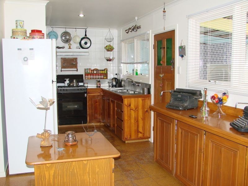 6 Riverside Crescent, Broadford VIC 3658