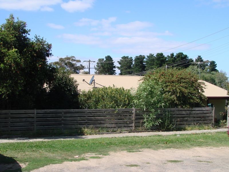 2 Laurel Street, Whittlesea VIC 3757