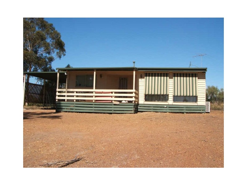 121A Eighth Avenue, Eden Park VIC 3757