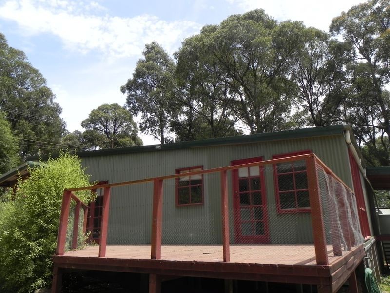 14 Watsons Road, Kinglake West VIC 3757